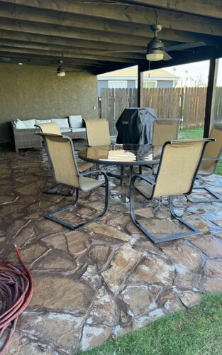 3-bedroom house with AC, WiFi, in the center of the city