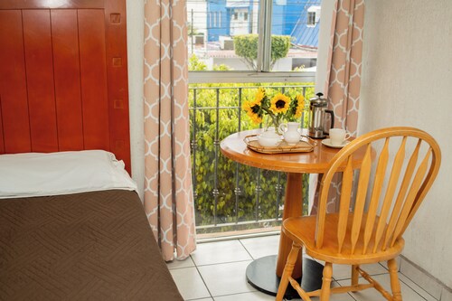 Hotel Colonial Tijuana