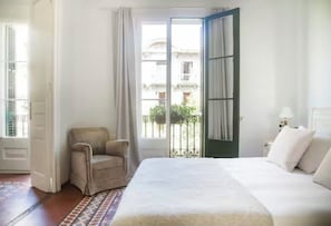 4 chambres, fer et planche Ă repasser, draps fournis