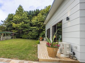 Property grounds - Maungatapu Studio 1 - Ohakune Holiday Home (Ohakune)