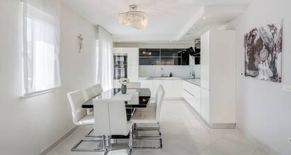 Villa Aurora Mare - Kaštel Novi