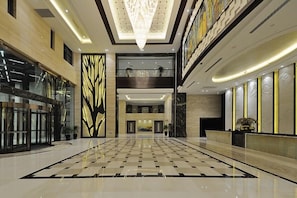 Lobby - Yangzhou Convention Center(Mingyue Lake Store) (Yangzhou)