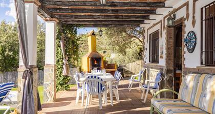 Cubo's Casa Rural Los Cerezos / private pool / rural / free Wi-Fi