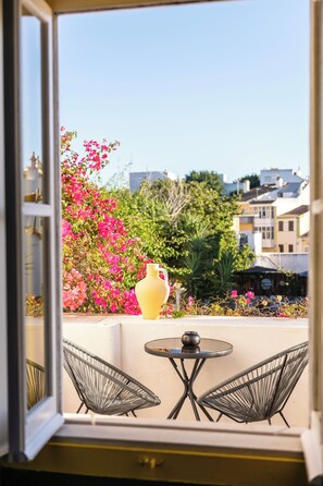 Panoramic Twin Room | Free WiFi, bed sheets - Bo Boutique Hotel & Hairshop (Estômbar)