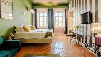 Habitación Deluxe, vistas a la ciudad | Wifi gratis y ropa de cama