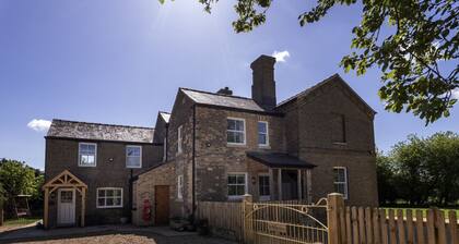 The Old Farmhouse · Stunning farmhouse in Cambridgeshire countryside