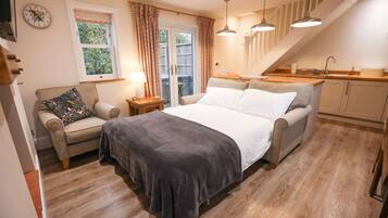 1 bedroom, desk, iron/ironing board, travel cot