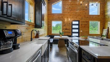 Cabin, Multiple Beds, Hot Tub, Garden View (Bearly Creekin') | Private kitchen | Fridge, microwave, oven, stovetop