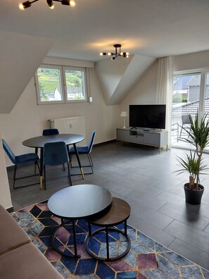 Condo, Mountain View | Living area