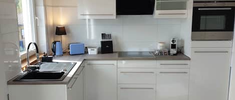 Condo, Mountain View | Private kitchen | Espresso maker, coffee/tea maker, electric kettle, highchair
