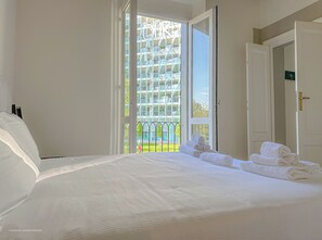 2 bedrooms, iron/ironing board, WiFi, bed sheets - Castillia 22 - Terrazza sul Bosco Verticale (Milan)
