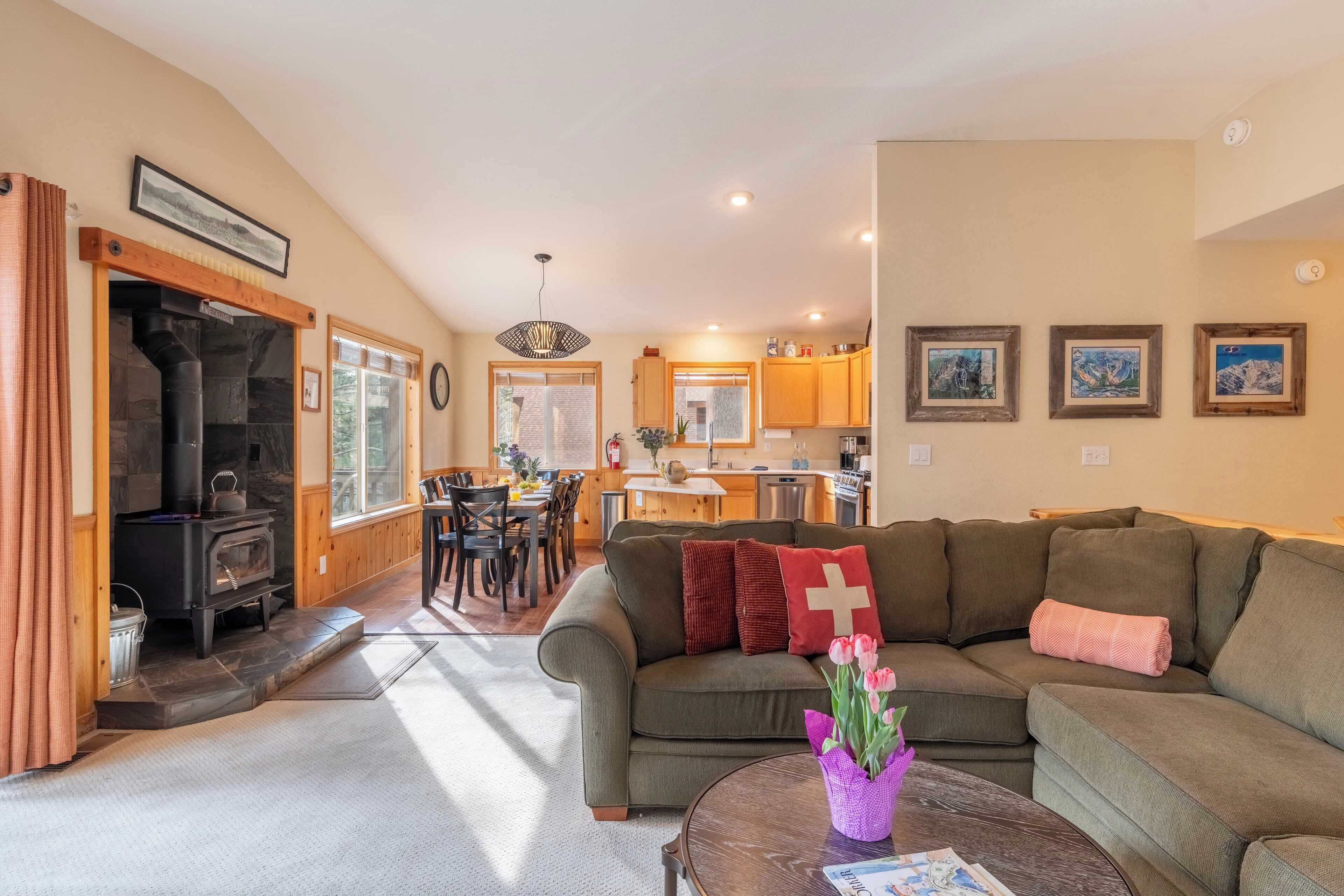 House (3 Bedrooms) | Front of property