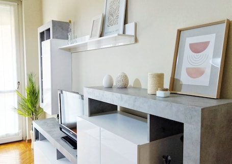 Interior. QuickHome Giada - Three Bedroom Apartment, Sleeps 7