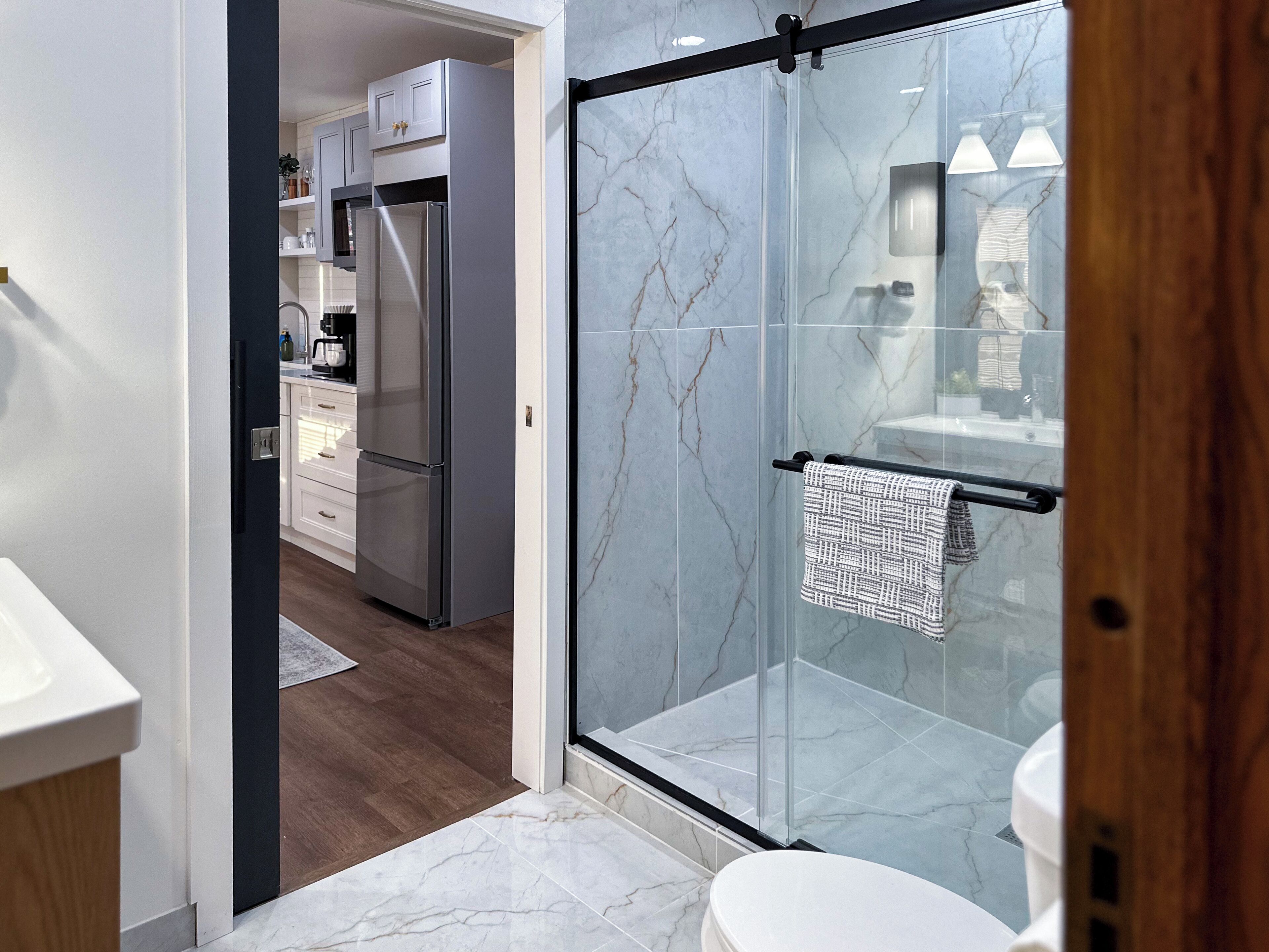 Suite, 2 Bedrooms, Kitchen | Bathroom | Hair dryer, towels, toilet paper