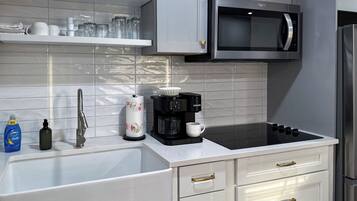 Sviitti, 2 makuuhuonetta, keittiö | Yksityinen keittiö