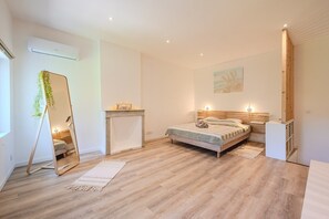3 Schlafzimmer, Schreibtisch, Bügeleisen/Bügelbrett, Internetzugang
