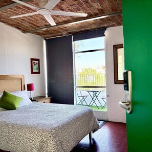 Superior Double Room, 1 Bedroom, Park View | Desk, laptop workspace, blackout drapes, iron/ironing board - Nube Mia Hostel (Guadalajara)