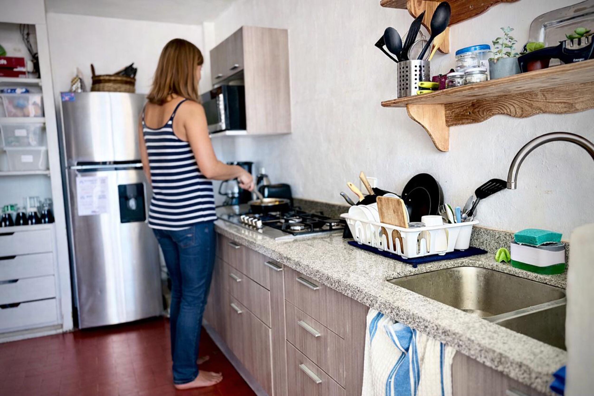 Refrigerador, microondas, tostadora, licuadora