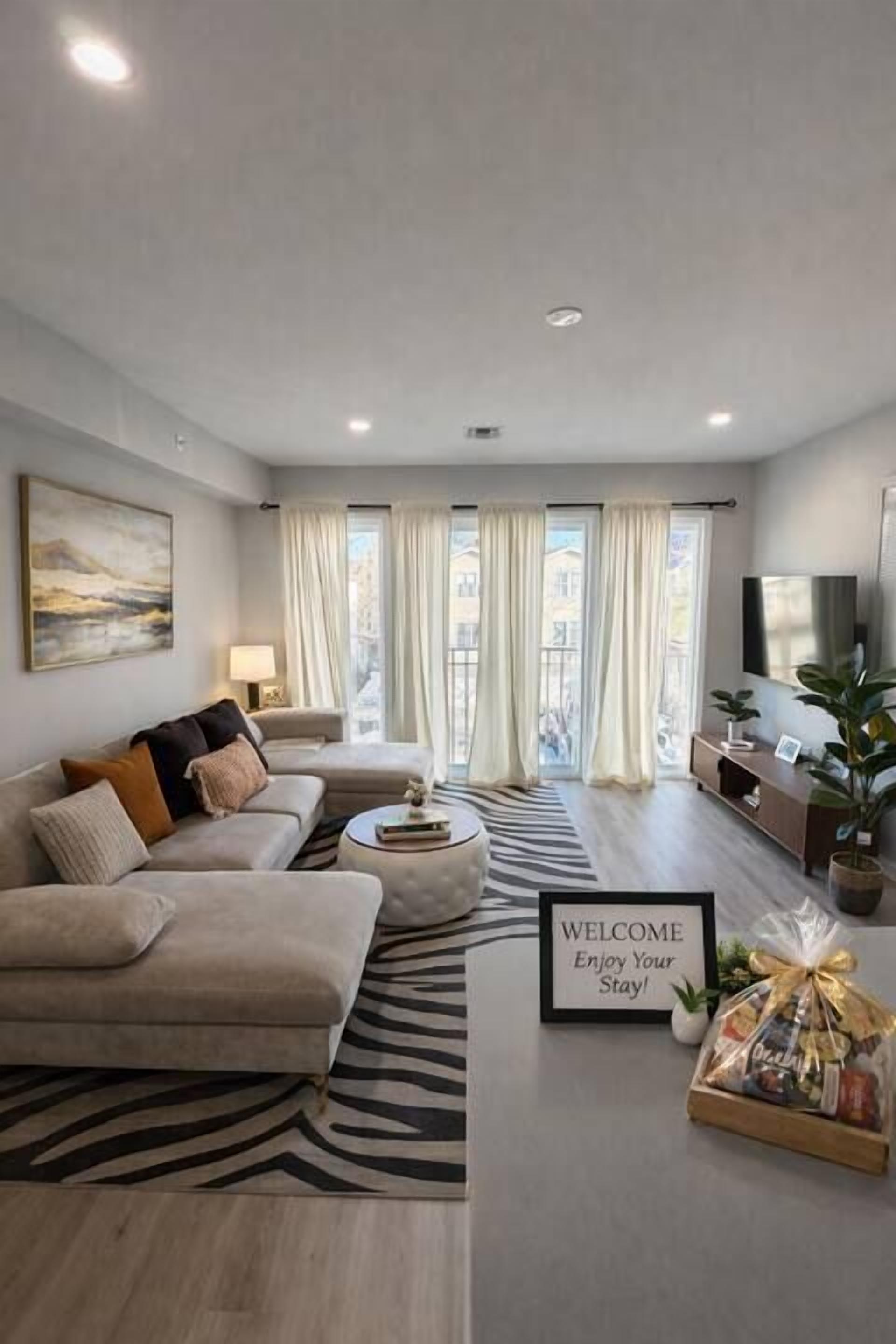 Téléviseur, bureau