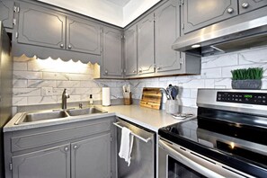 Microwave, oven, stovetop, dishwasher