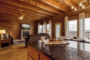 House (6 Bedrooms) | Interior - Hot Tub, Game Room, Movie Theater, View Sleeps 18 Lookout Lodge by Avantstay (Sevierville)