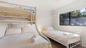 6 bedrooms, iron/ironing board, travel cot, free WiFi