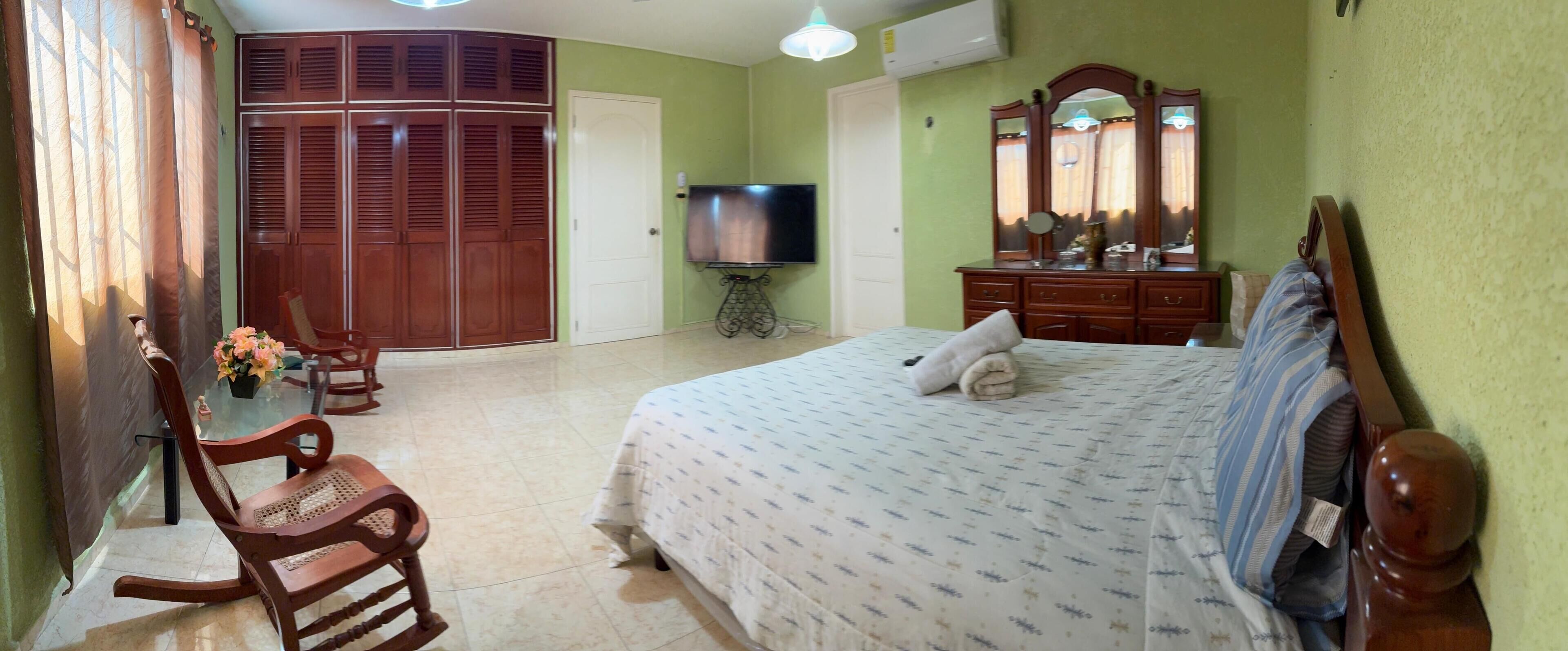 4 bedrooms, iron/ironing board, WiFi, bed sheets