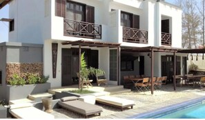 Front of property - Niokobokk  (Ndiebene Gandiol)