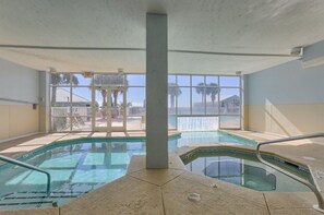 Piscine couverte, piscine extérieure