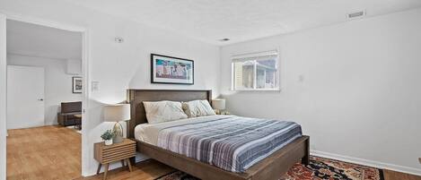 1 habitación, tabla de planchar con plancha, wifi gratis y ropa de cama