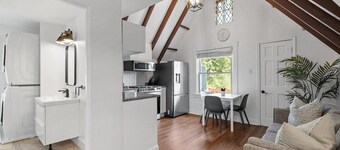 Shadyside/Pittsburgh, Modern & Stylish 1 Bedroom with Free Parking