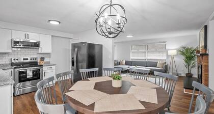 Stylish & Accessible 6Bd Home in Wexford/Pittsburg