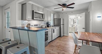 Bloomfield/Pittsburgh Bright & Spacious 2BD w/Prkg