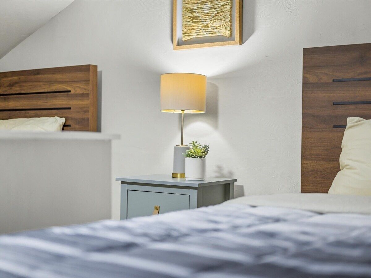 2 多间卧室、熨斗/熨衣板、免费 WiFi、床单