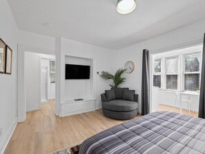 1 bedroom, iron/ironing board, free WiFi, bed sheets