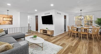 Modern and Accessible 5 Bedroom Home in Cranberry, Pittsburgh with a Game Room