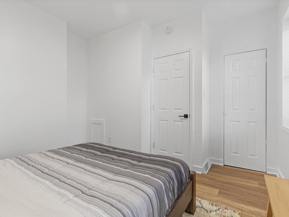 1 多间卧室、熨斗/熨衣板、免费 WiFi、床单