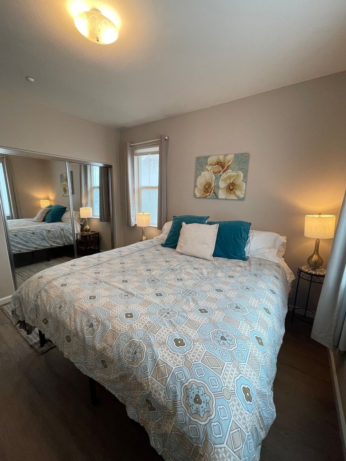 2 bedrooms, iron/ironing board, Internet, bed sheets