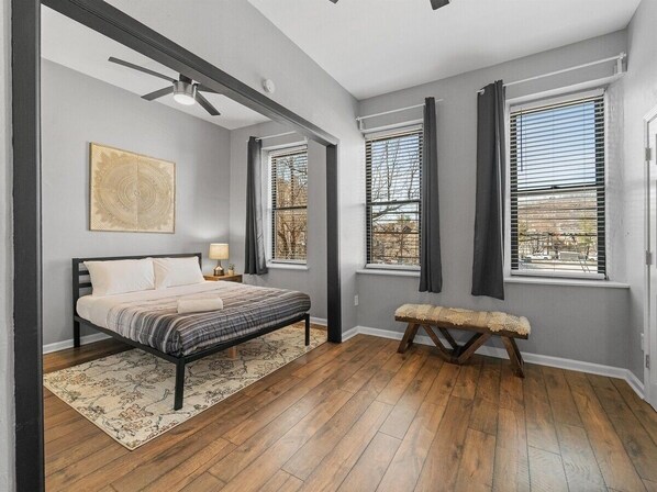 1 室のベッドルーム、アイロン / アイロン台、WiFi (無料)、ベッドシーツ