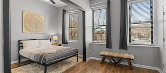 Lawrenceville/Central @3 Large and Spacious 1BD with Free Street Parking