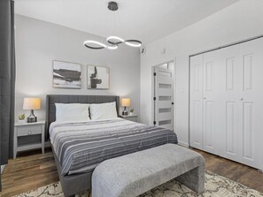 3 chambres, fer et planche à repasser, Wi-Fi gratuit, draps fournis