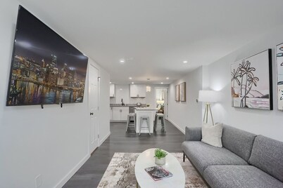 Stylish & Central 3BD Home Pittsburgh/North Side