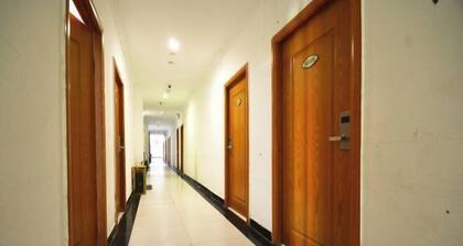 Zhongguo Maidi Express Hotel