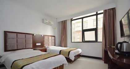 Zhongguo Maidi Express Hotel