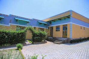 إطلالة على الحديقة