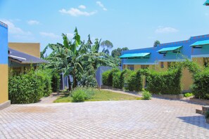 Garden view - Kisoro Comfort Inn (Kisoro)