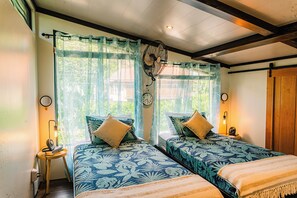 2 bedrooms, iron/ironing board, travel crib, free WiFi