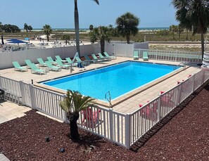 Plaj/okyanus manzarası