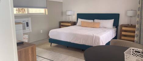 Studio, 1 trĂšs grand lit, coin cuisine, vue piscine | Wi-Fi gratuit, draps fournis