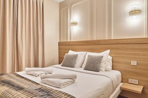 Apartment | 1 bedroom, laptop workspace, iron/ironing board, bed sheets - Superb Air-conditioned Flat on the Champs Elysees (Paris)